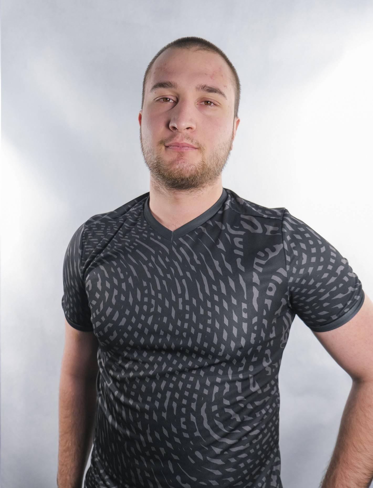 Тихонов Денис