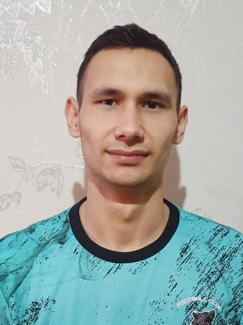 Рахимов Хуршед