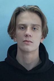 Комаров Артём