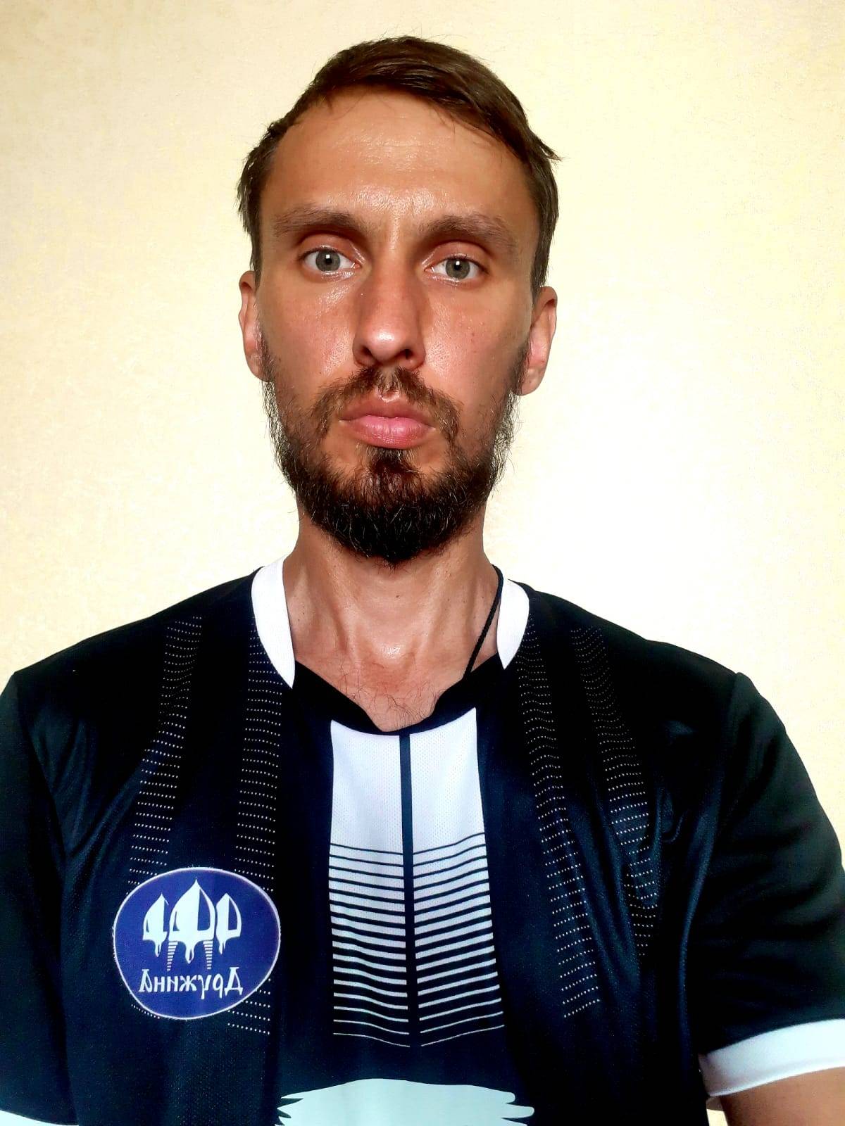 Никулин Артём