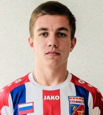 АКСЕНОВ Денис